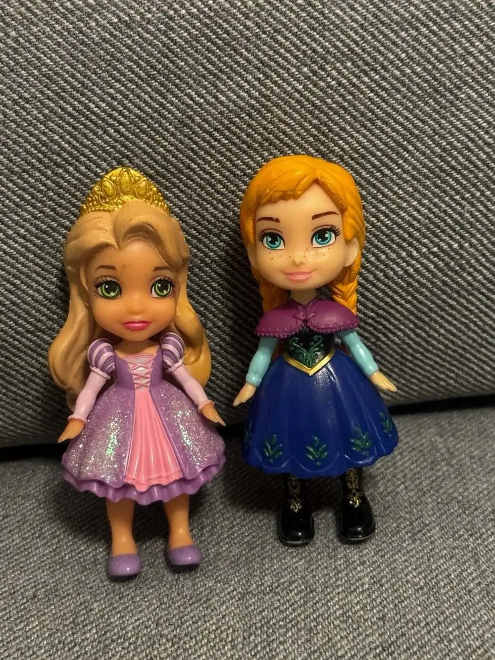 Disney Princess and Frozen Mini Toddler Dolls Rapunzel and Anna 3-Inch Figures